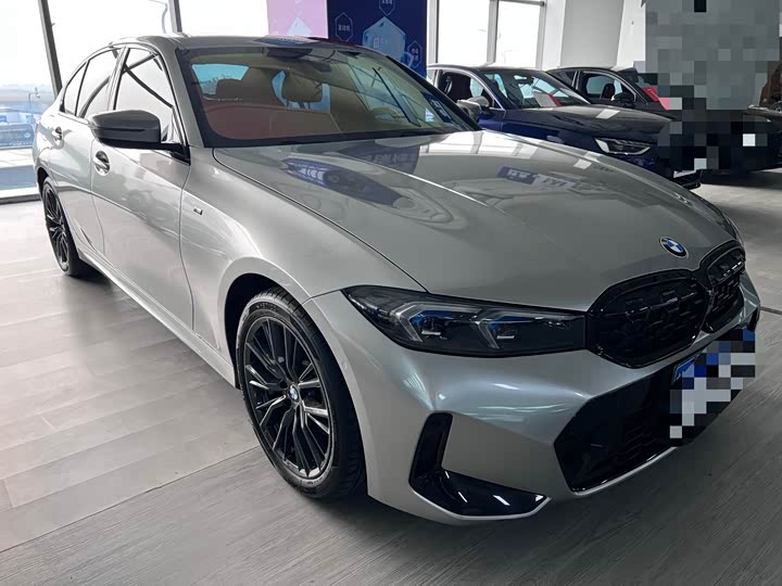 Фото 3 - BMW 3 Series