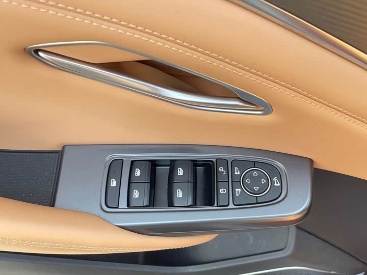 Фото 11 - BYD Song L DM-i Hybrid