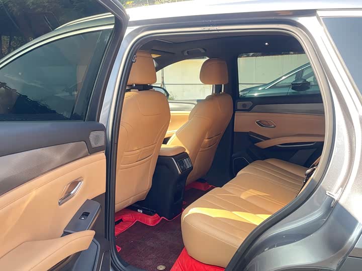 Фото 12 - BYD Song L DM-i Hybrid