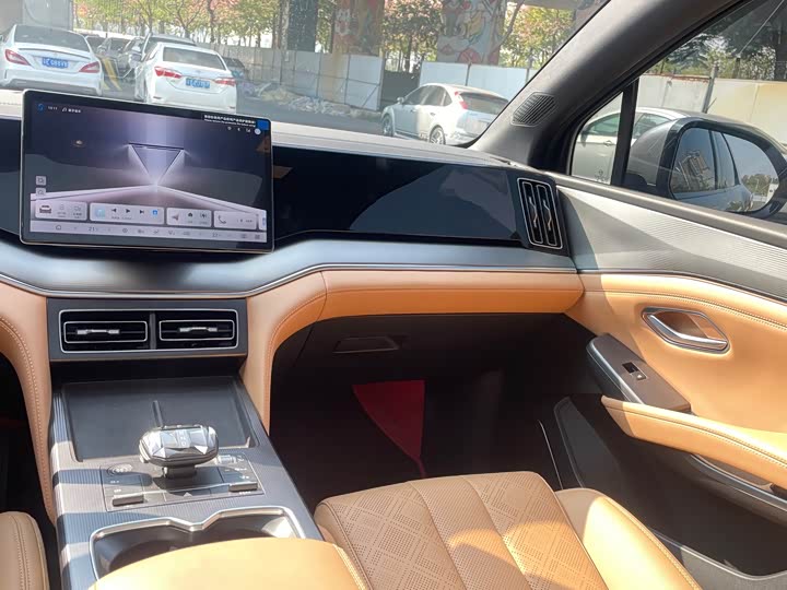 Фото 28 - BYD Song L DM-i Hybrid