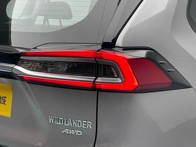 Фото 2 - Toyota Wildlander