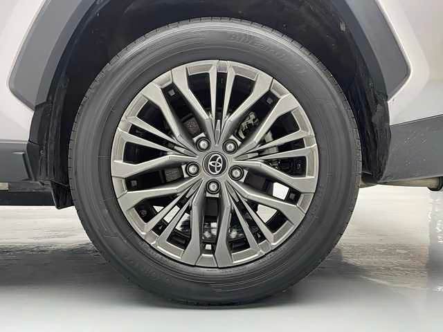 Фото 3 - Toyota Wildlander