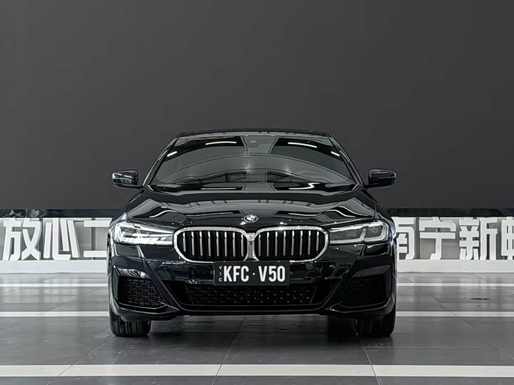 Фото 2 - BMW 5 Series
