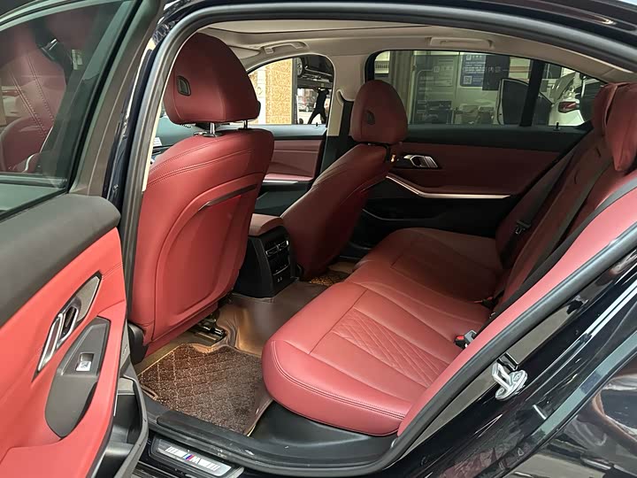 Фото 7 - BMW 3 Series