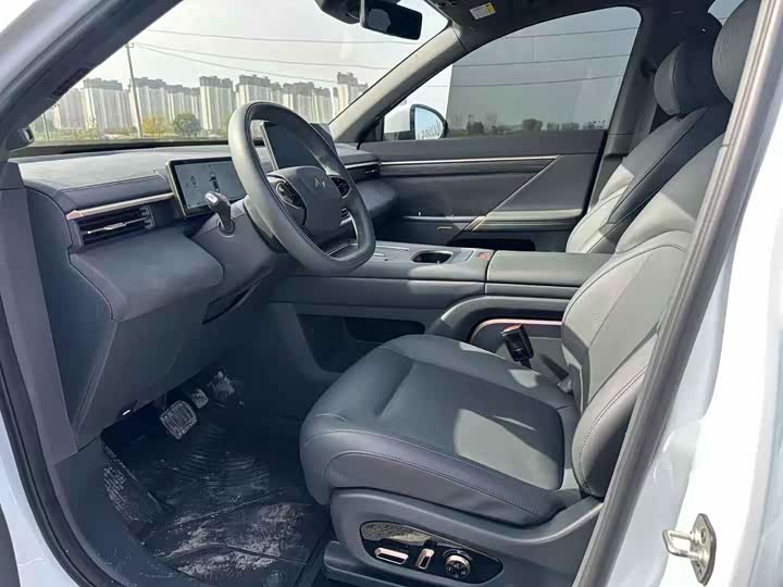 Фото 4 - Dongfeng Yipai eπ 008