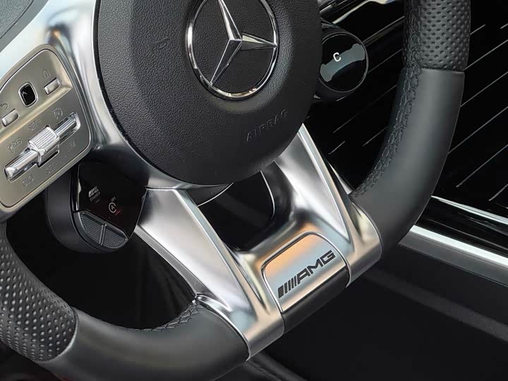 Фото 32 - Mercedes-Benz A-Class AMG