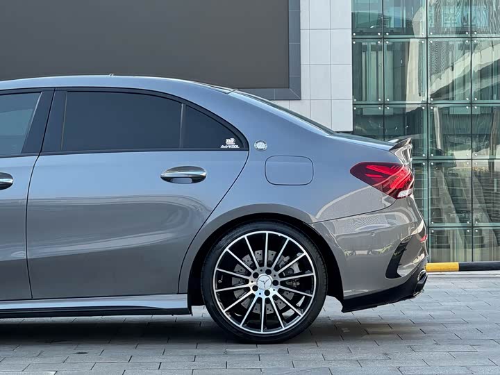 Фото 5 - Mercedes-Benz A-Class AMG
