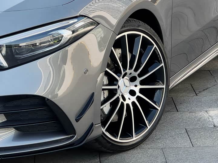 Фото 8 - Mercedes-Benz A-Class AMG