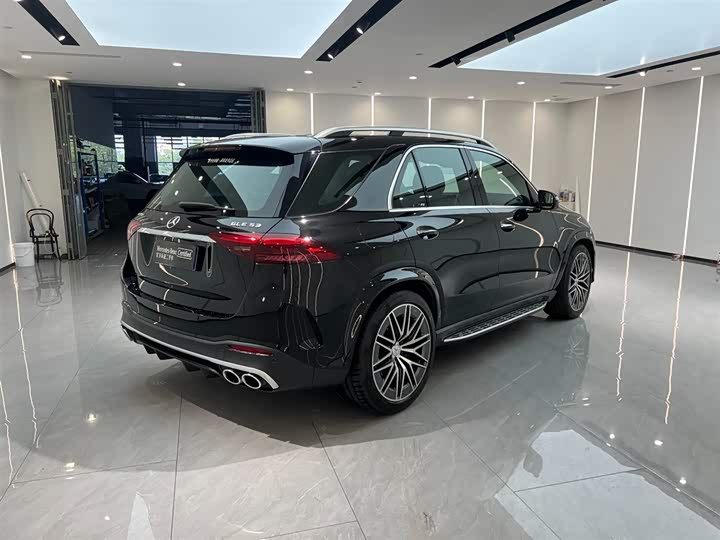 Фото 7 - Mercedes-Benz GLE-Class AMG