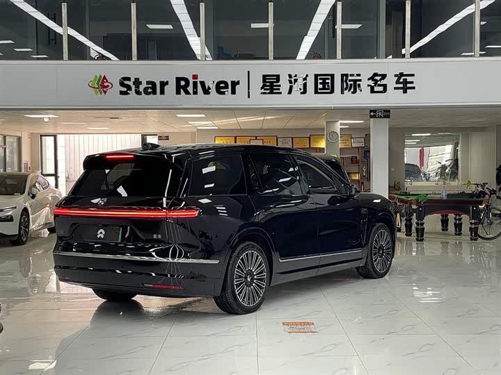 Фото 10 - Nio ES8