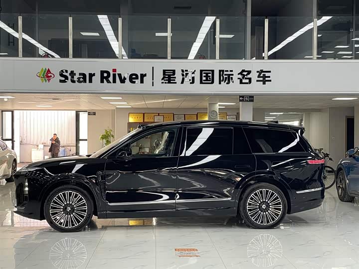 Фото 6 - Nio ES8