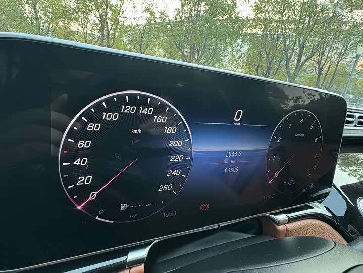 Фото 13 - Mercedes-Benz S-Class