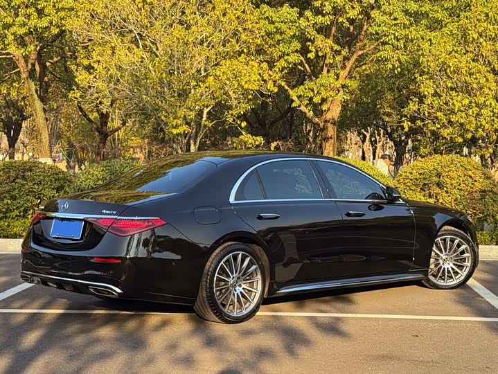 Фото 3 - Mercedes-Benz S-Class