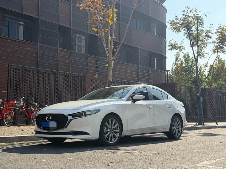 Фото 1 - Mazda 3 (Axela)