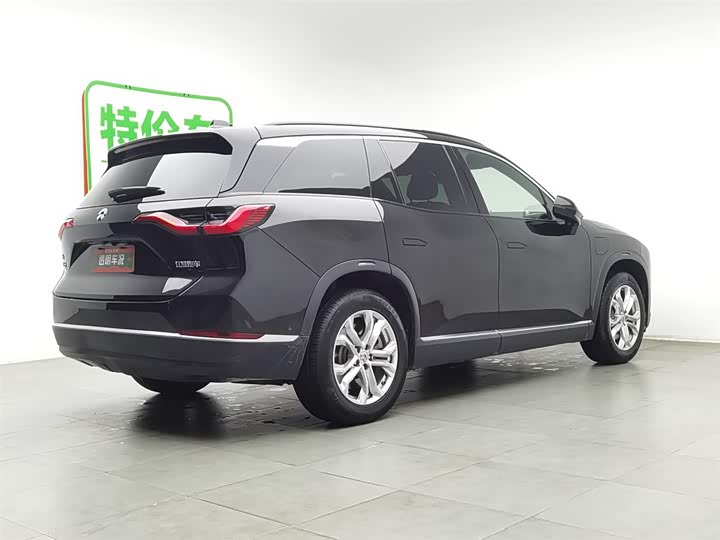 Фото 2 - Nio ES8