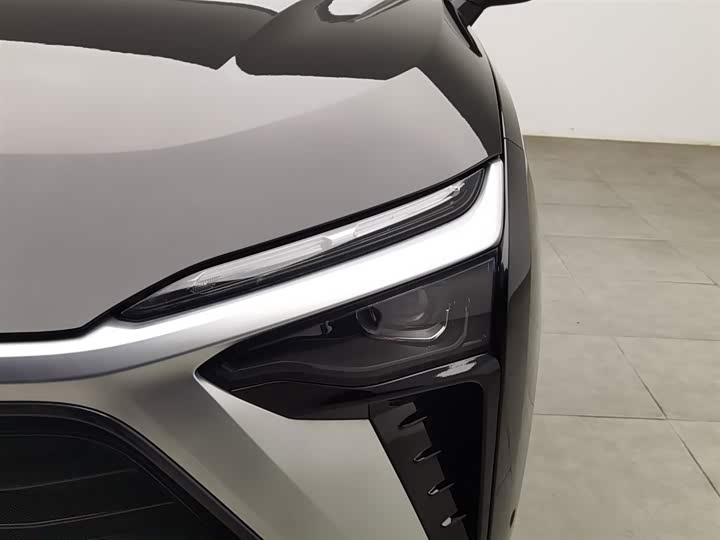 Фото 7 - Nio ES8