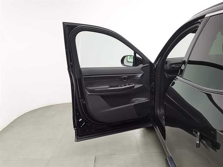 Фото 8 - Nio ES8