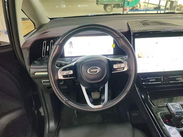 Фото 11 - GAC Trumpchi M8