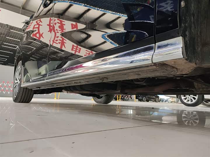 Фото 21 - GAC Trumpchi M8