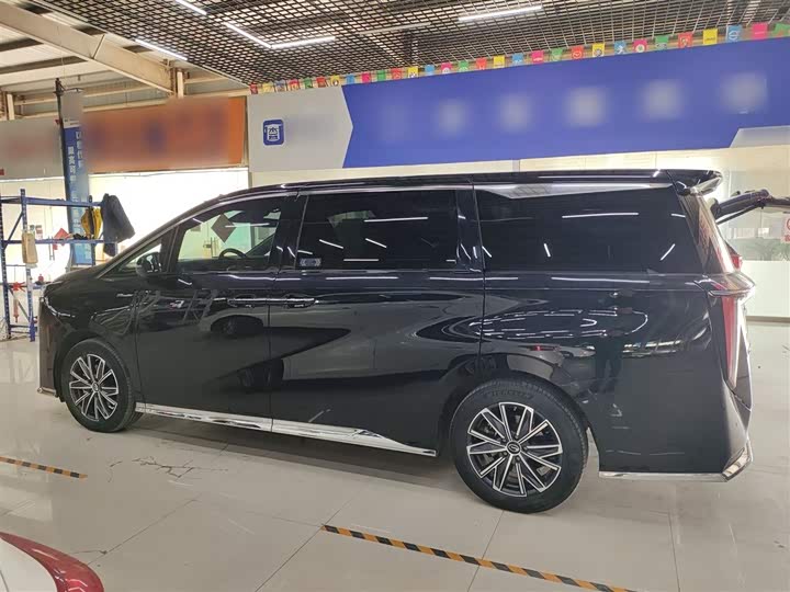 Фото 5 - GAC Trumpchi M8