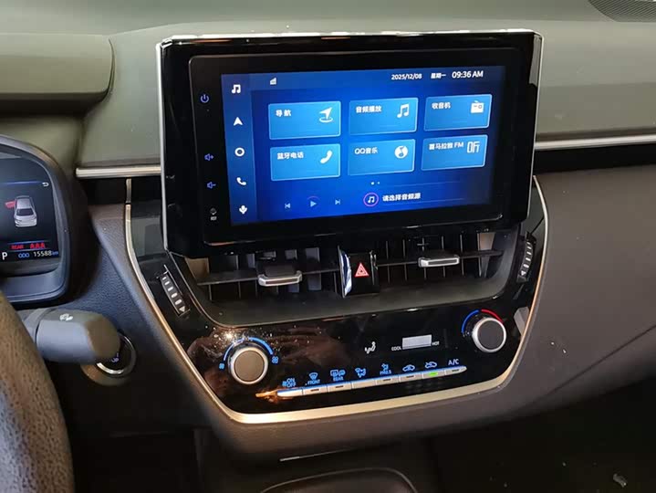 Фото 13 - Toyota Corolla