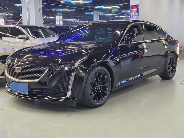 Фото 1 - Cadillac CT5