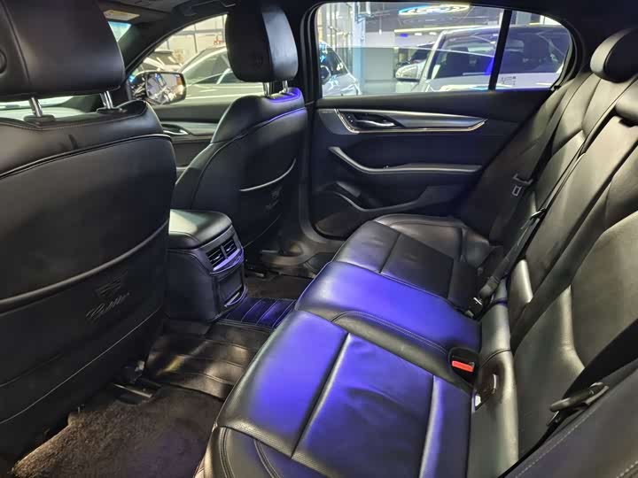 Фото 7 - Cadillac CT5