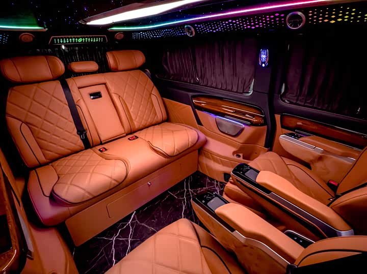 Фото 10 - Mercedes-Benz Vito