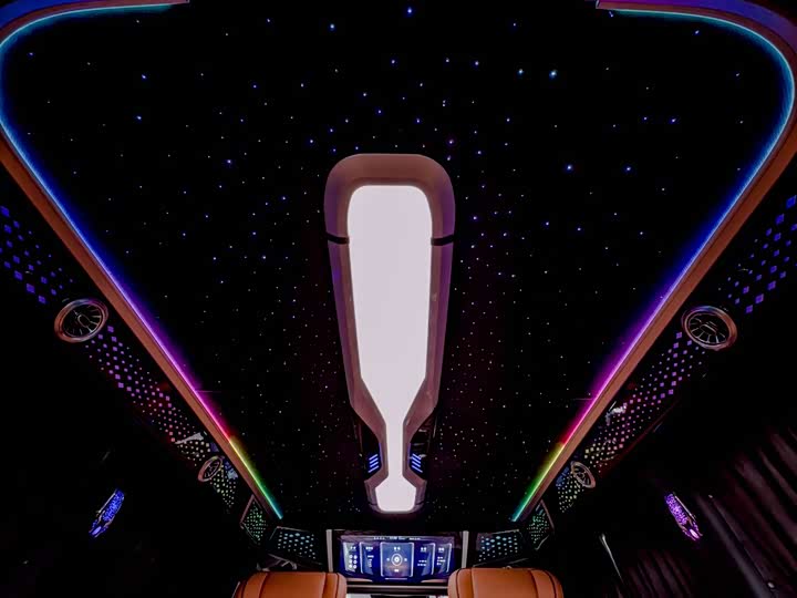 Фото 12 - Mercedes-Benz Vito