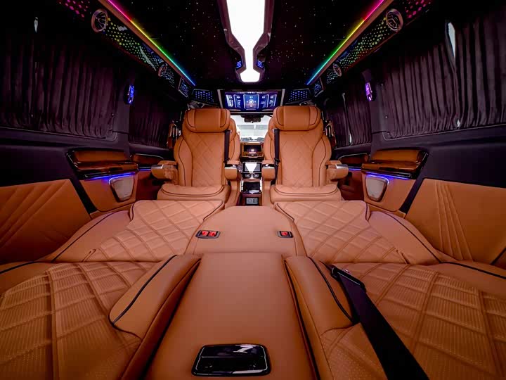 Фото 13 - Mercedes-Benz Vito