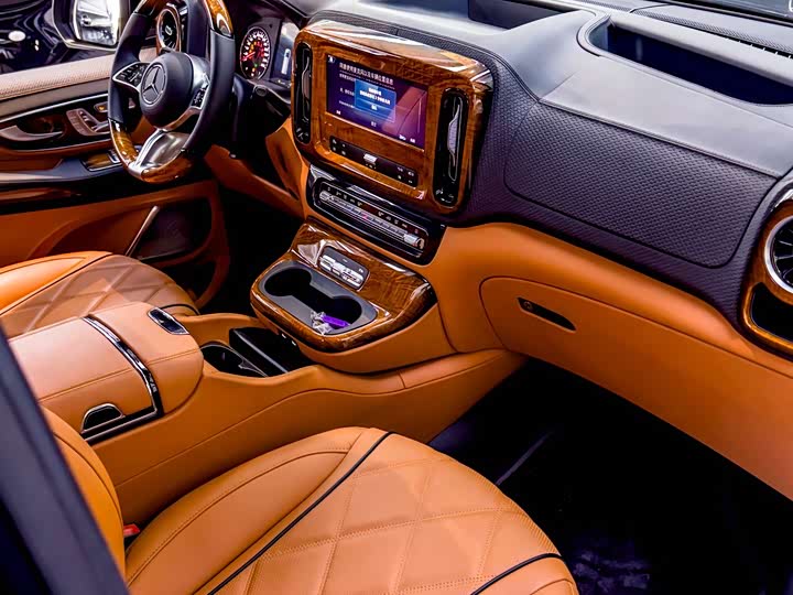 Фото 4 - Mercedes-Benz Vito