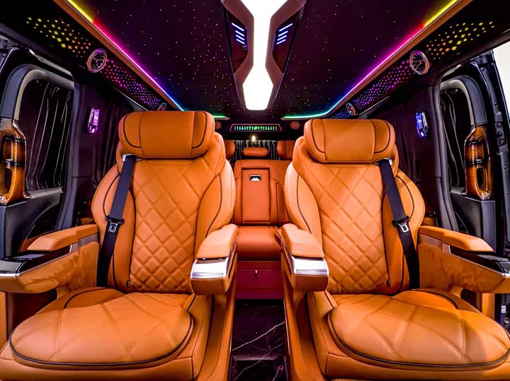 Фото 6 - Mercedes-Benz Vito