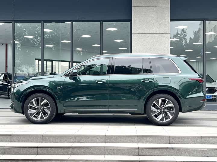 Фото 6 - LiXiang One