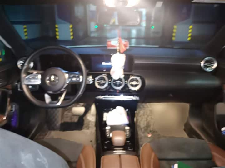 Фото 13 - Mercedes-Benz A-Class