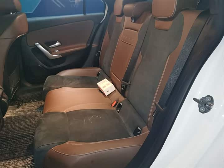 Фото 15 - Mercedes-Benz A-Class