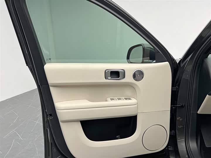 Фото 13 - LiXiang L6