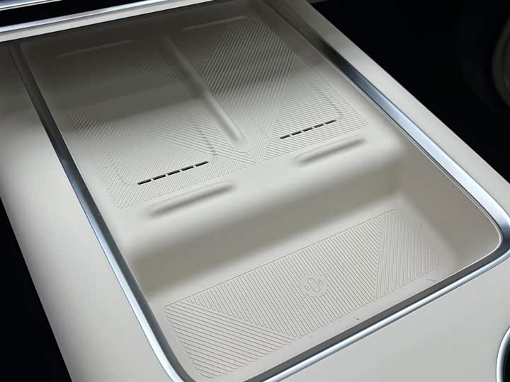 Фото 19 - LiXiang L6