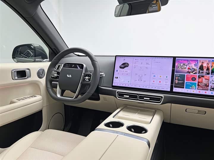 Фото 26 - LiXiang L6