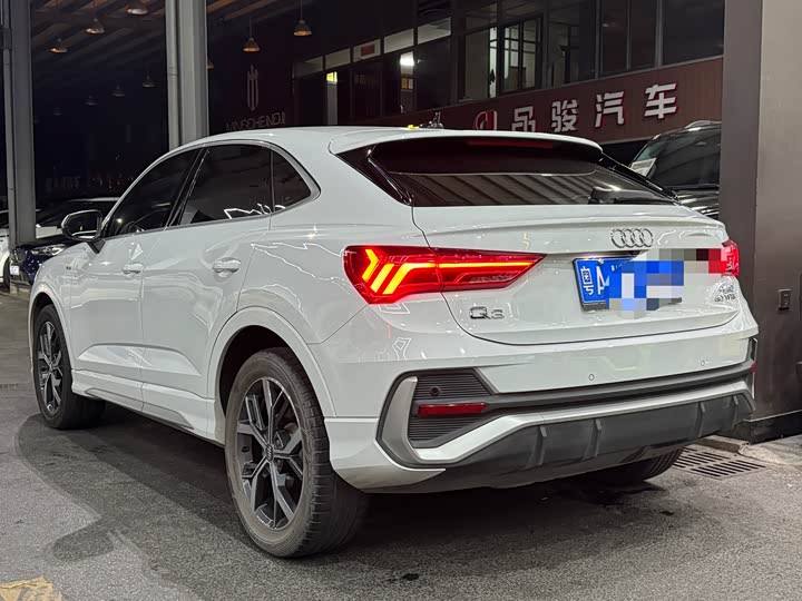 Фото 3 - Audi Q3 Sportback