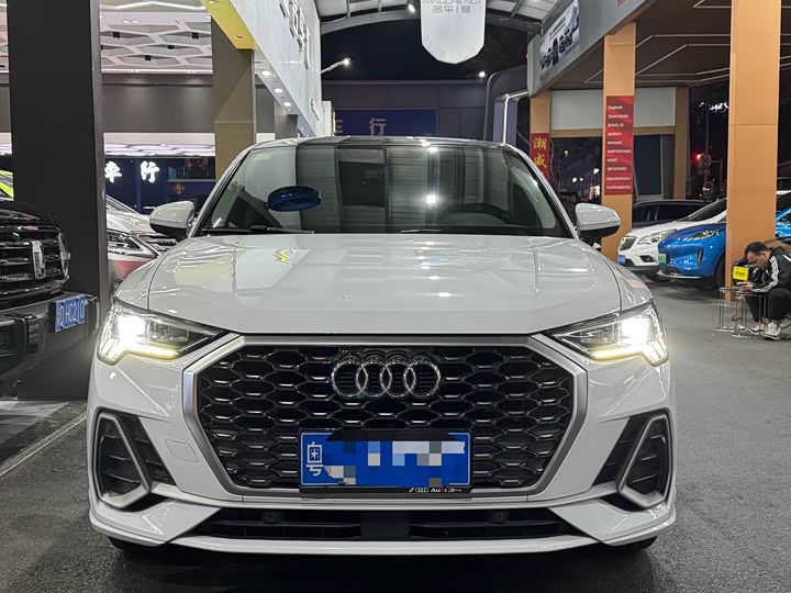 Фото 5 - Audi Q3 Sportback