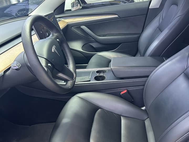 Фото 7 - Tesla Model 3