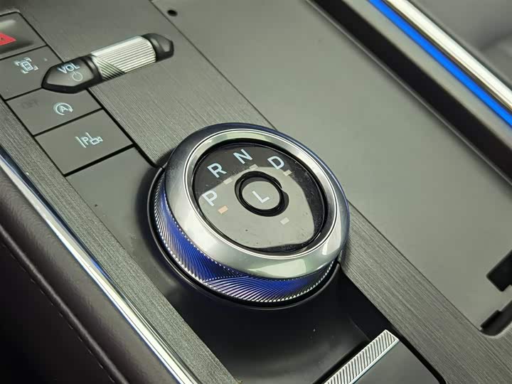 Фото 13 - Ford Mondeo