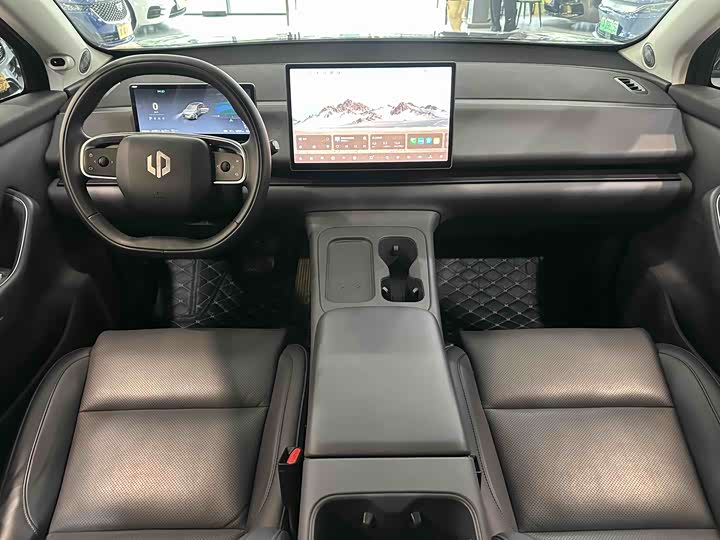 Фото 10 - Leapmotor C10