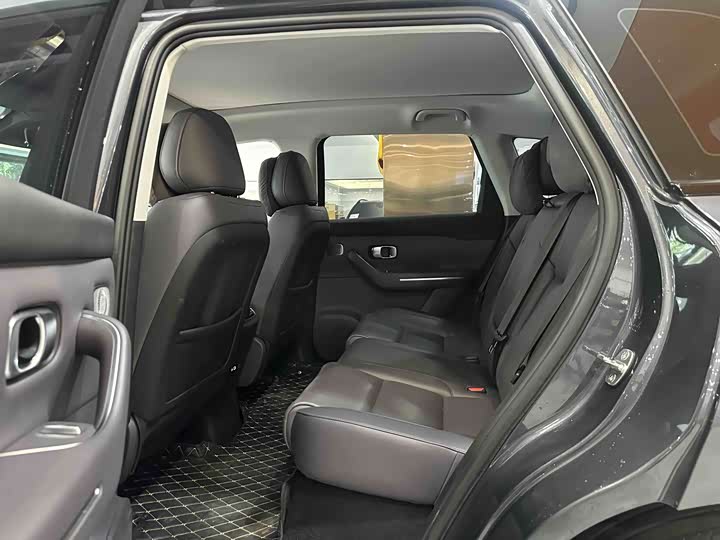 Фото 9 - Leapmotor C10