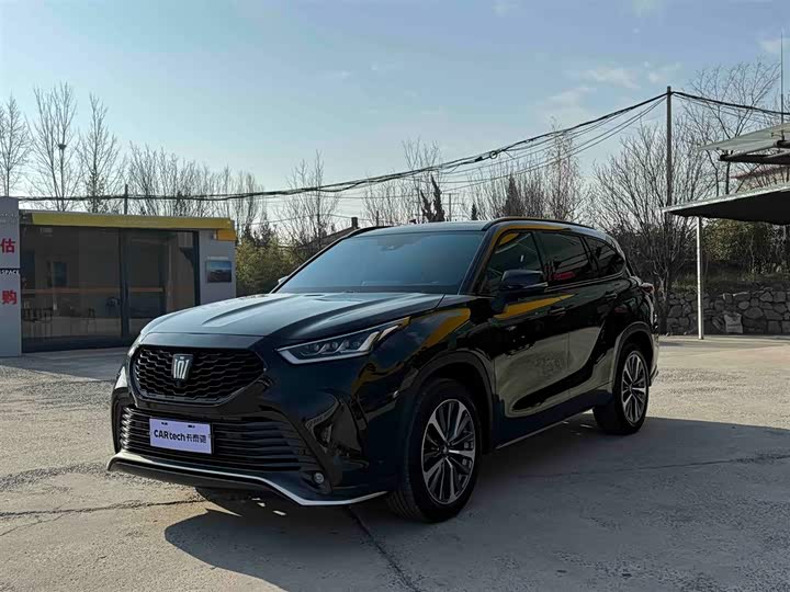 Фото 1 - Toyota Crown Kluger