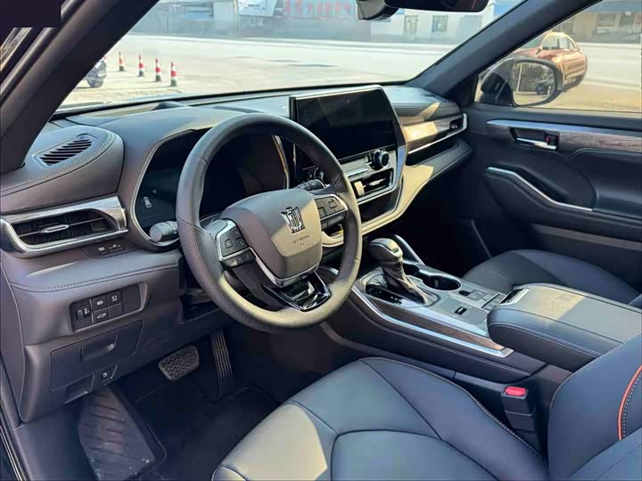 Фото 21 - Toyota Crown Kluger