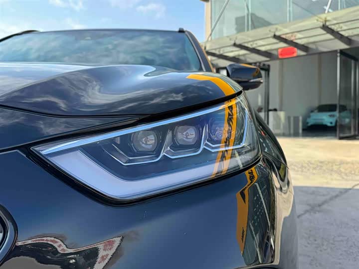 Фото 7 - Toyota Crown Kluger