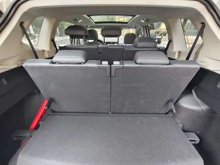 Фото 14 - Volkswagen Tiguan L Pro