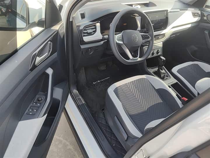 Фото 16 - Volkswagen Tharu