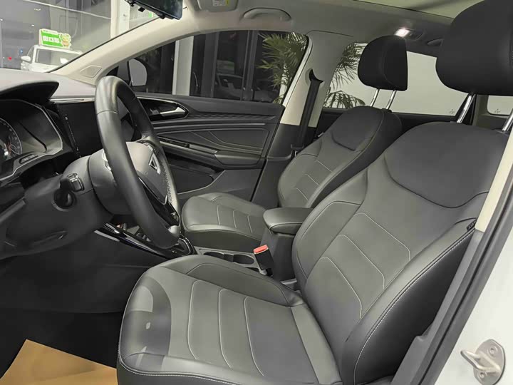 Фото 9 - Jetta VS7